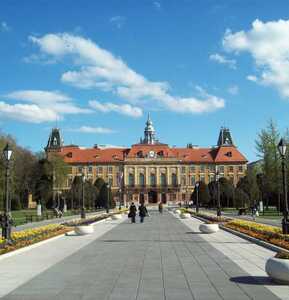 2025/01/images/tour_1794/zdanje-zupanije-foto-aleksandra-mari-large.jpg